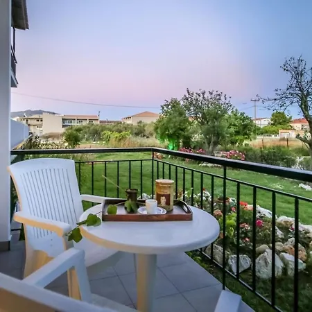 Апартаменты Christina *